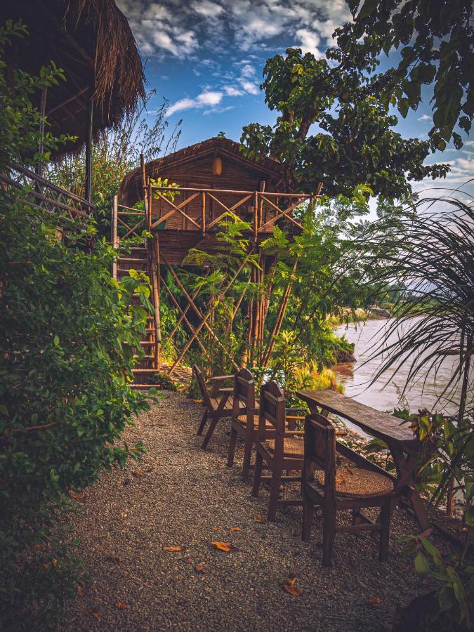 Happy Lemon Tree Lodge Sauraha Exteriér fotografie